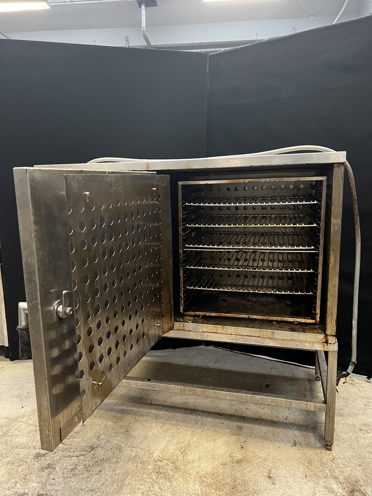 Rozsdamentes sütő 2