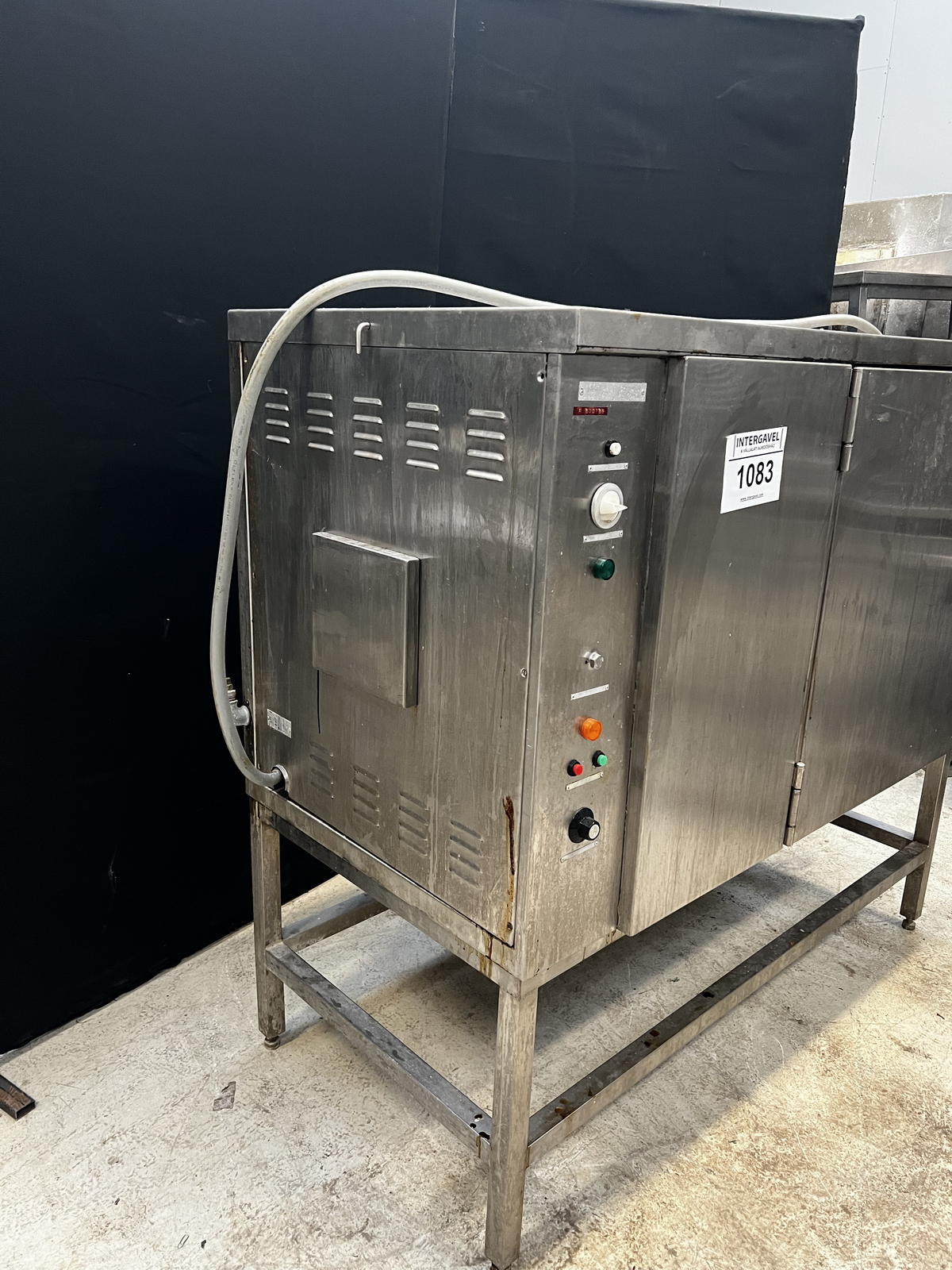 Rozsdamentes sütő 3