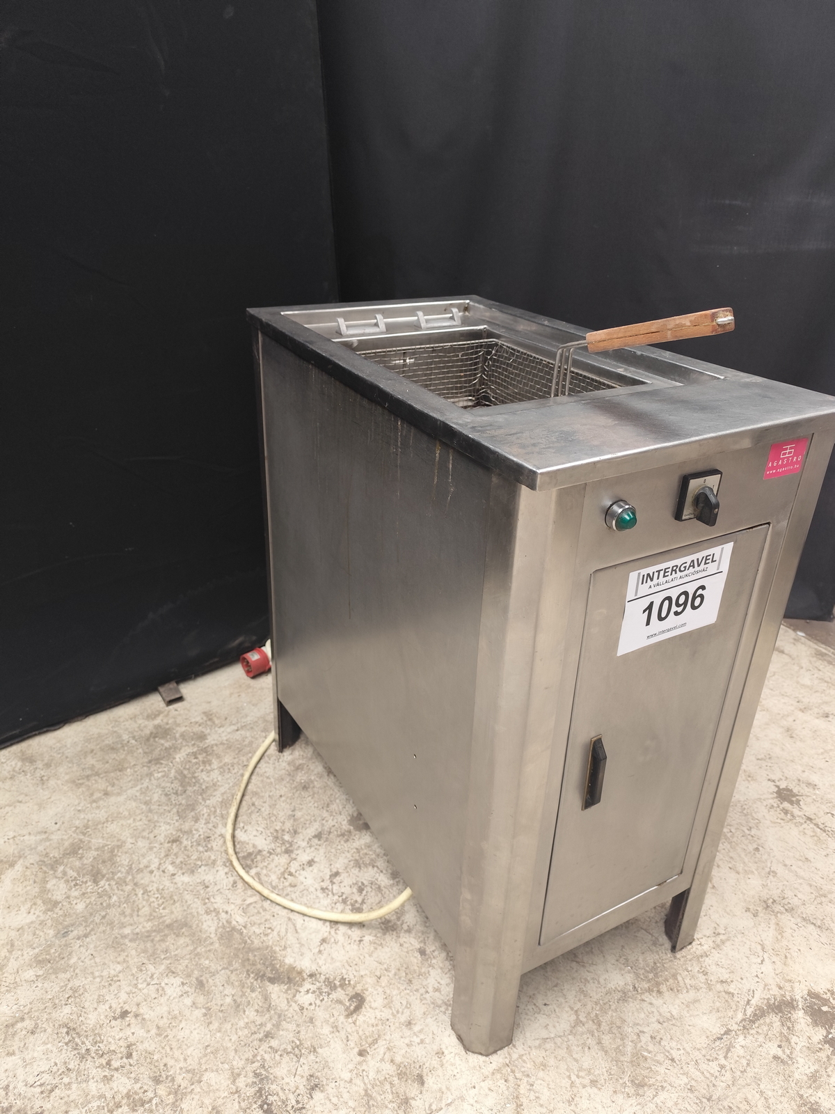 Egyaknás elektromos olajsütő 2