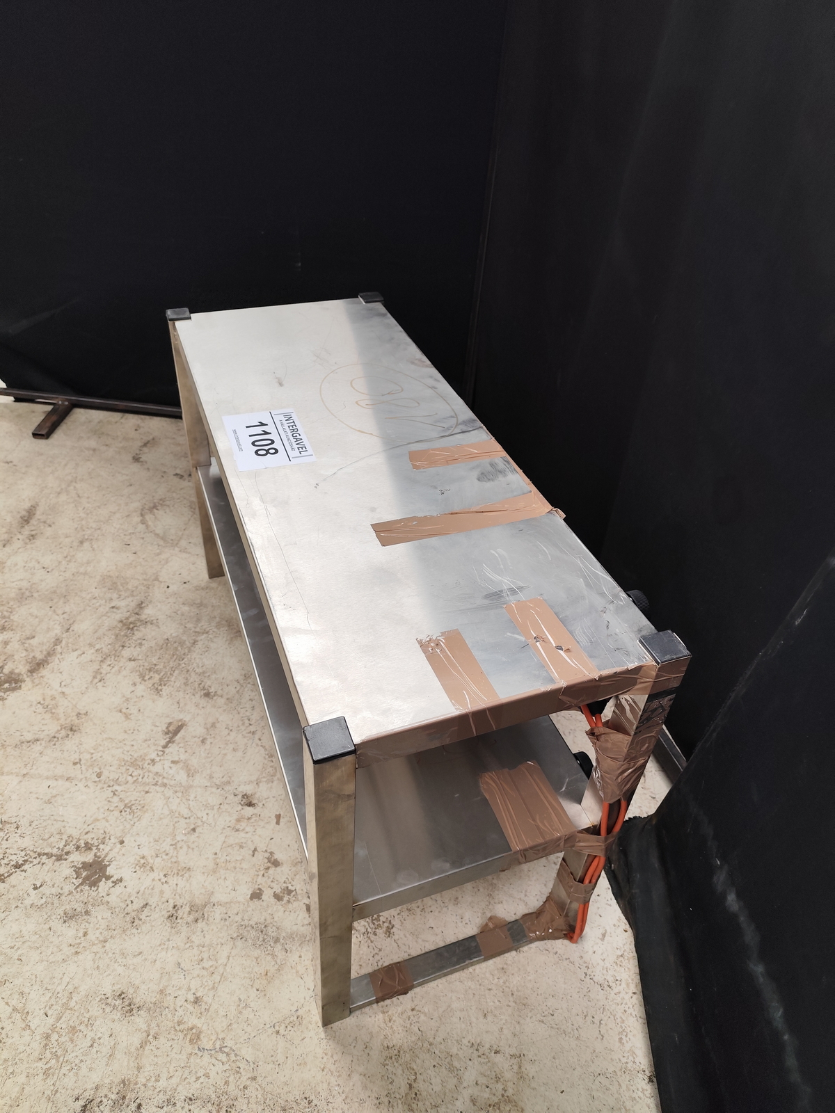 Fűtött átadópolc 2