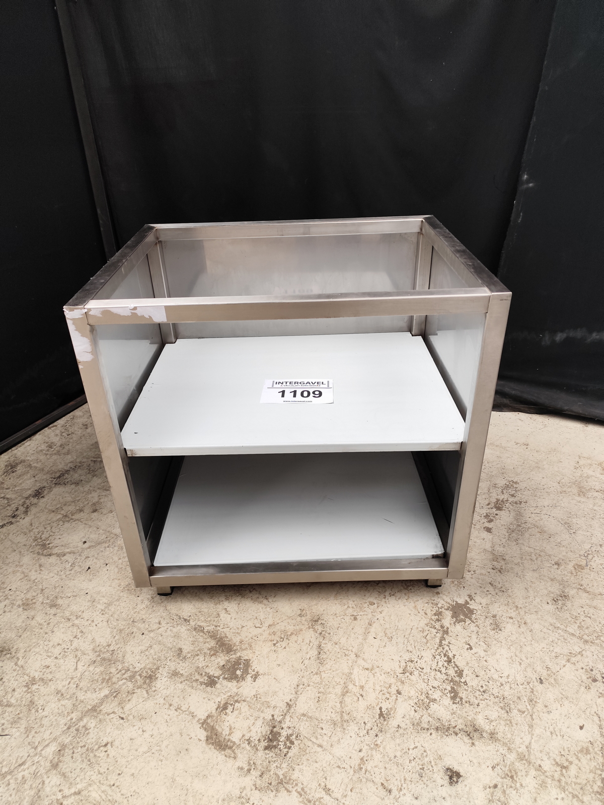 Rozsdamentes szekrény (új)