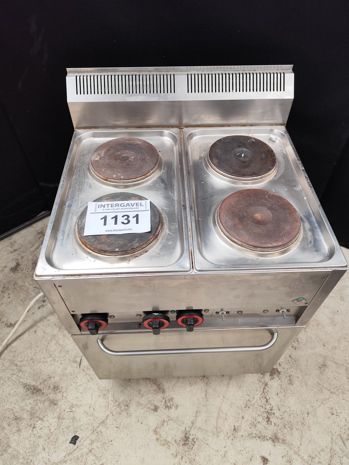 Elektromos tűzhely sütővel