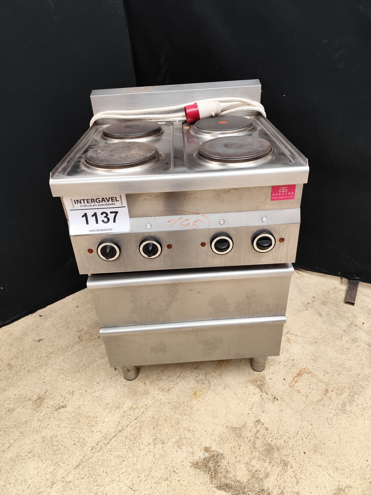 Elektromos tűzhely fiókokkal