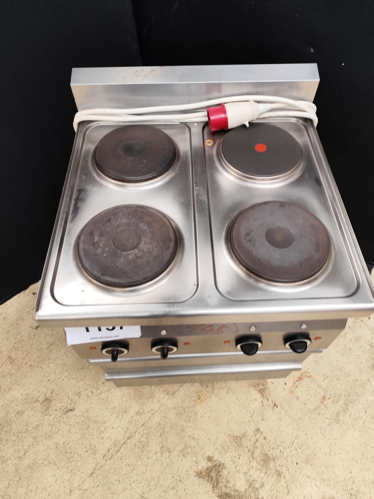 Elektromos tűzhely fiókokkal 2