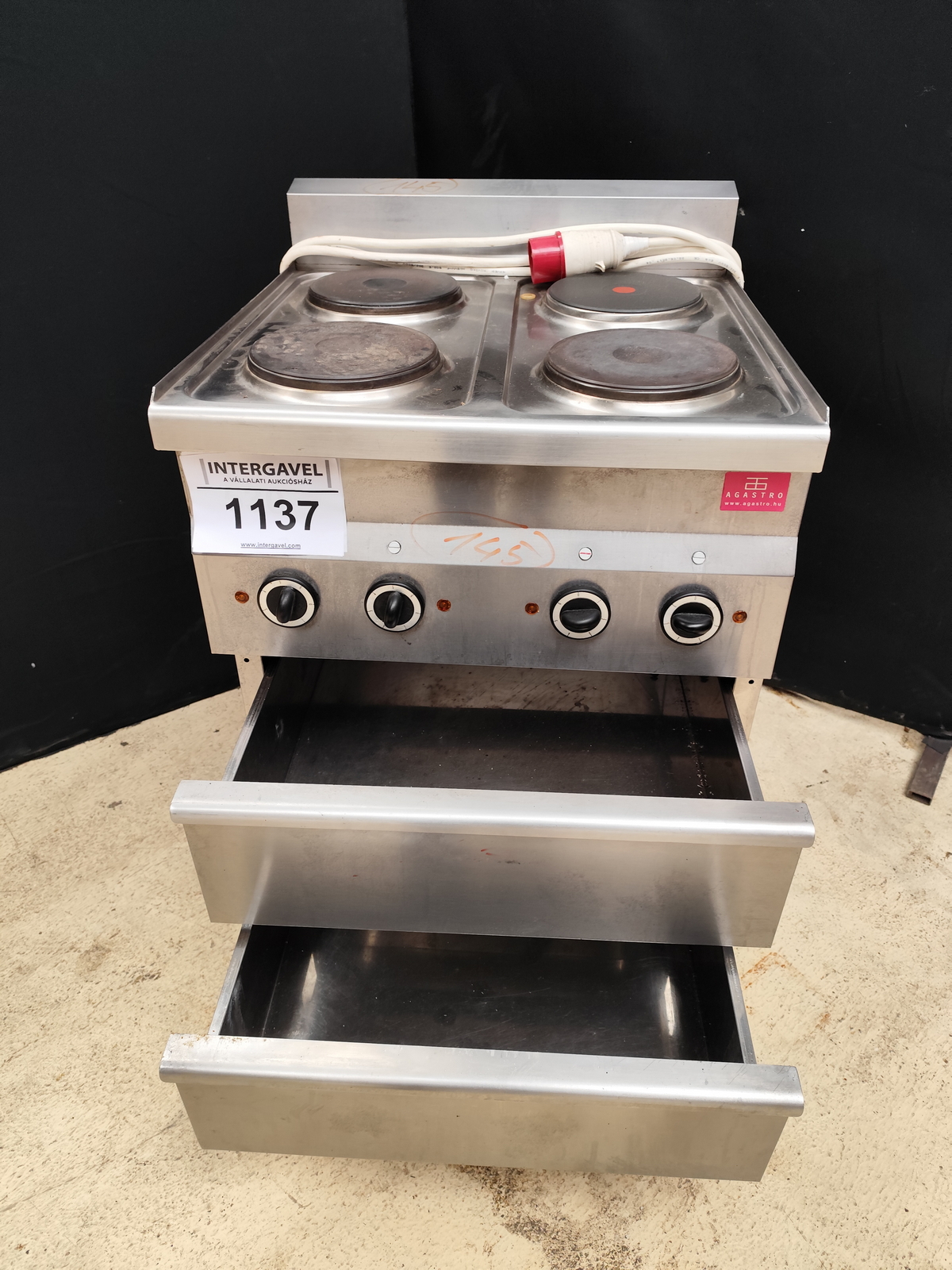 Elektromos tűzhely fiókokkal 3