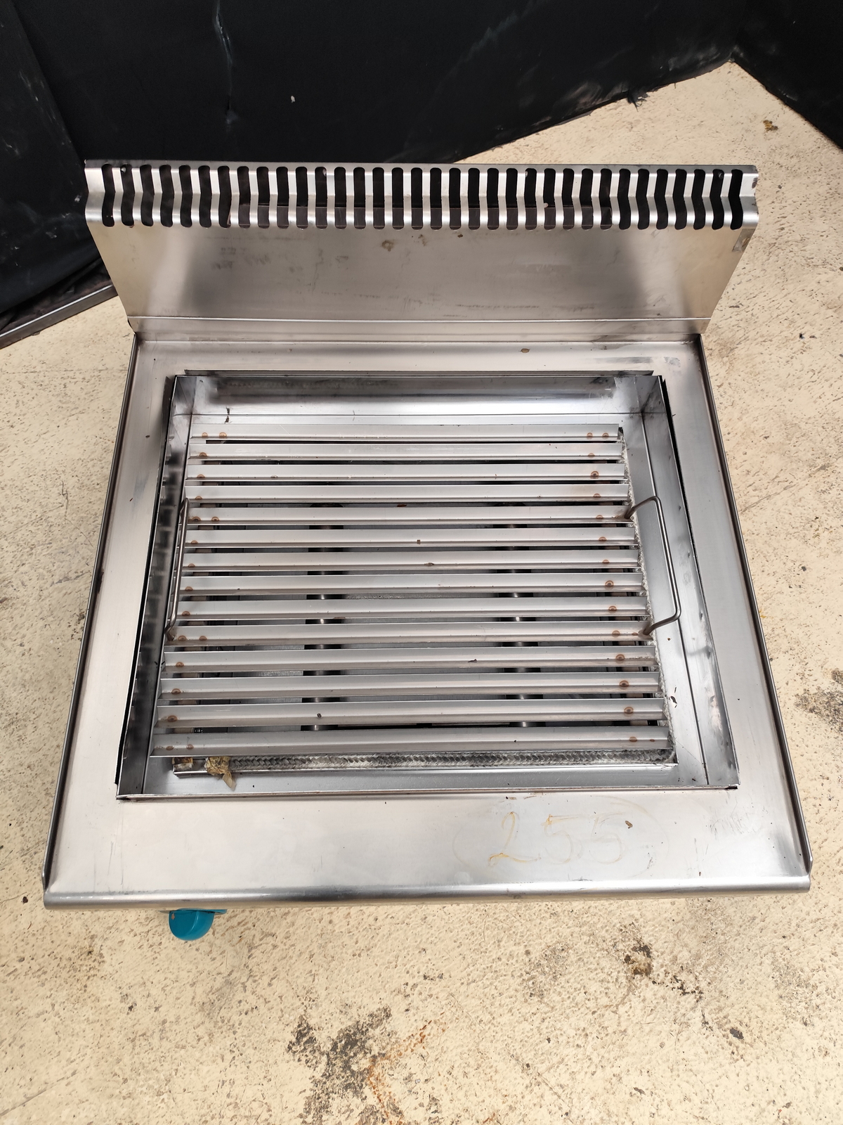 Rozsdamentes grill 3