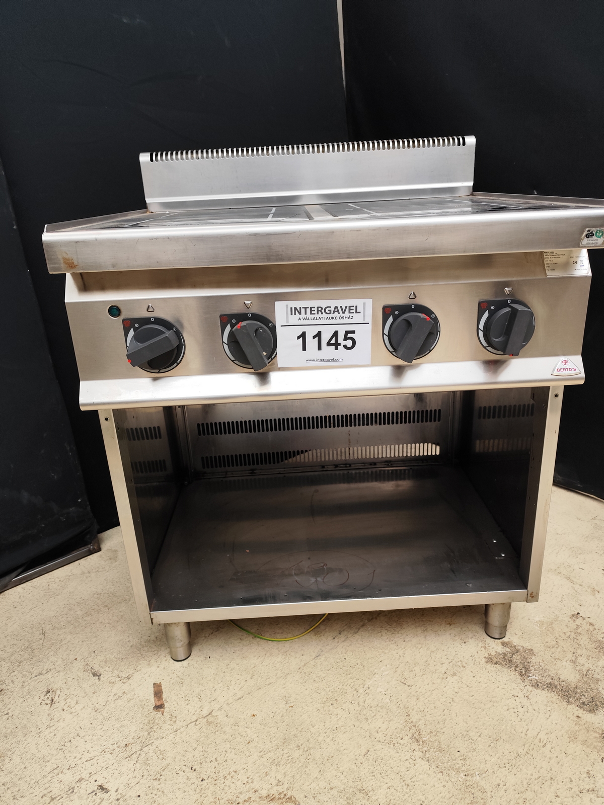 Kerámialapos tűzhely