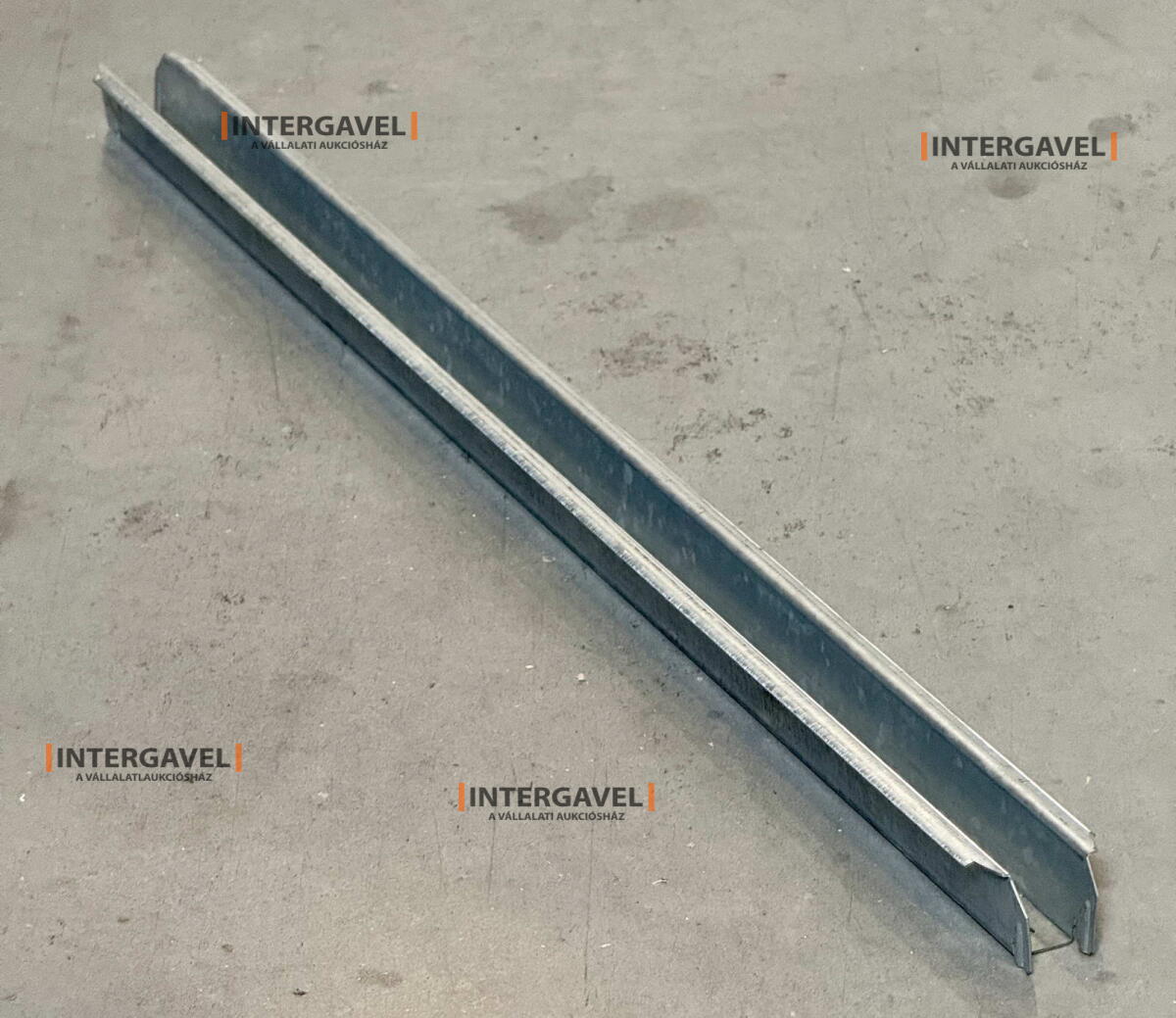 Alátámasztás polchoz 2