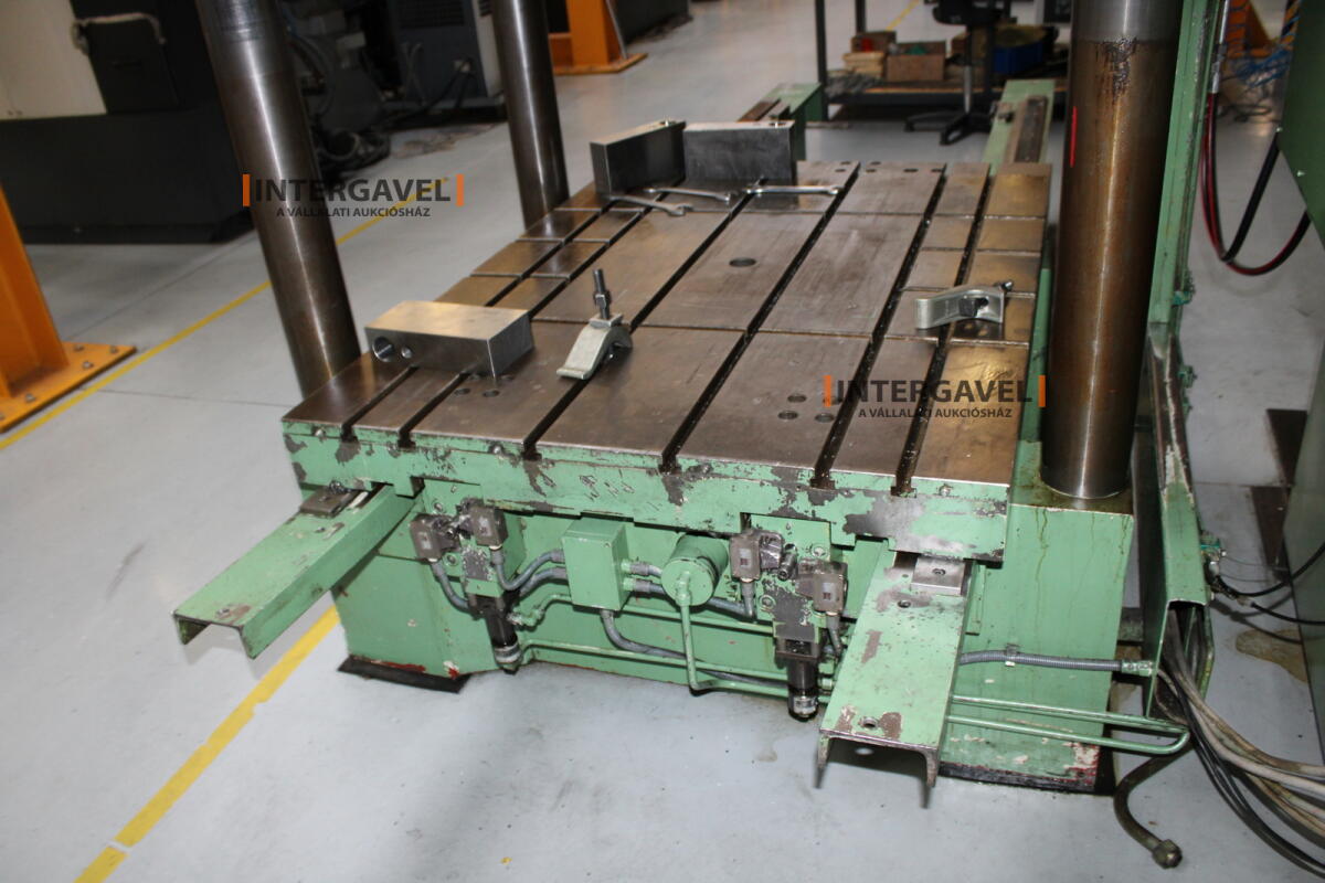 MESSMERT TUSCHIERPRESSE ipari présgép 3