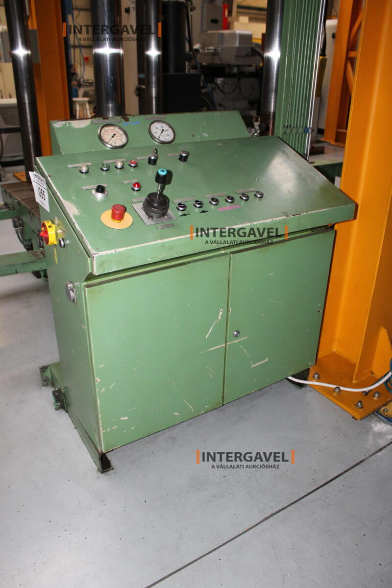 MESSMERT TUSCHIERPRESSE ipari présgép 4