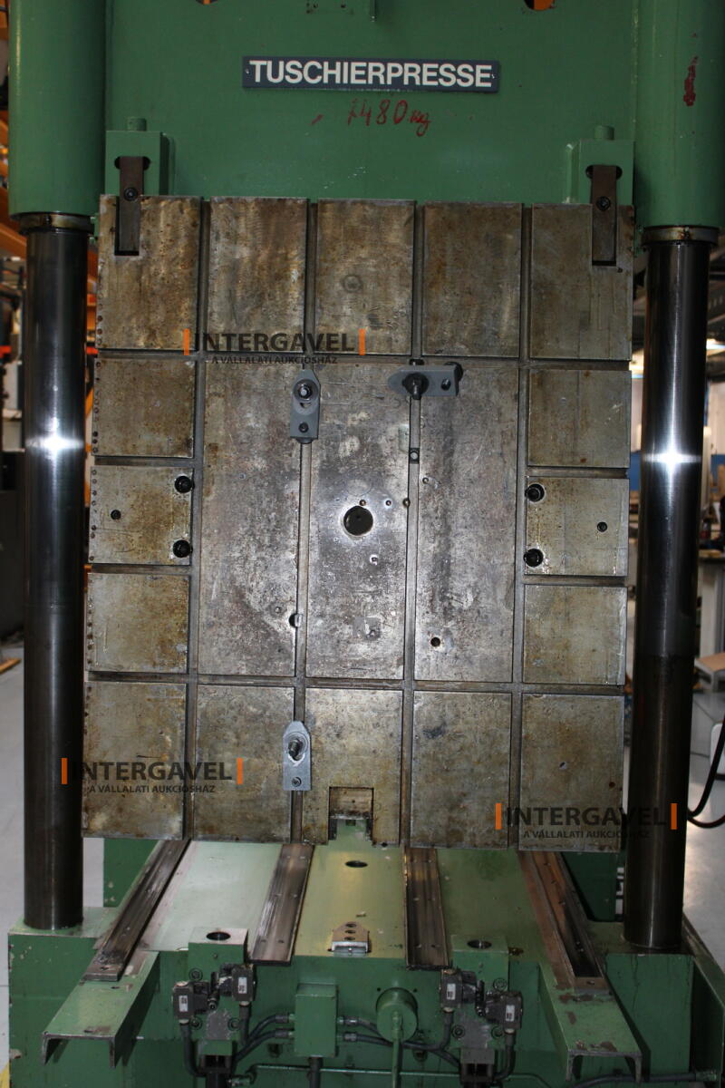 MESSMERT TUSCHIERPRESSE ipari présgép 9