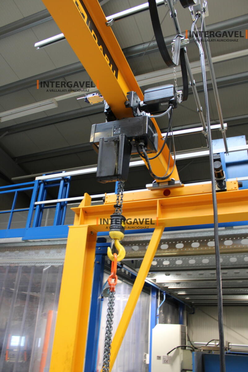 Daruhíd futómacskával és emelőművel 4