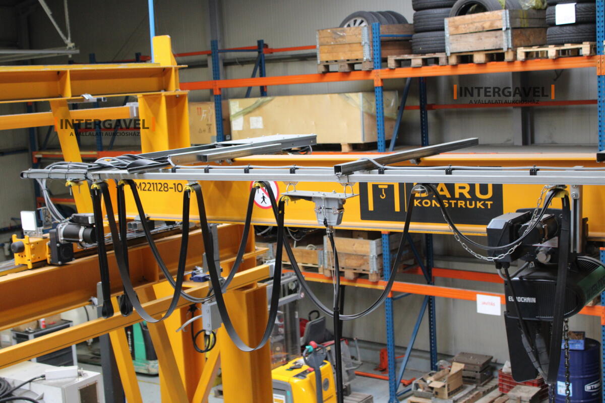 Daruhíd futómacskával és emelőművel 8