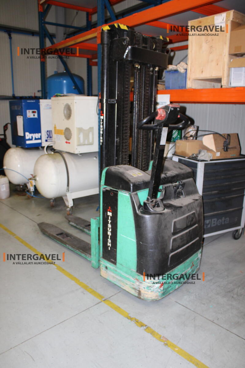 Gyalogkíséretű targonca 4