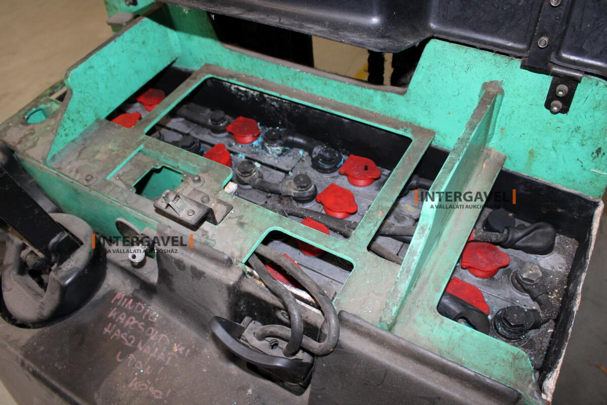 Gyalogkíséretű targonca 5