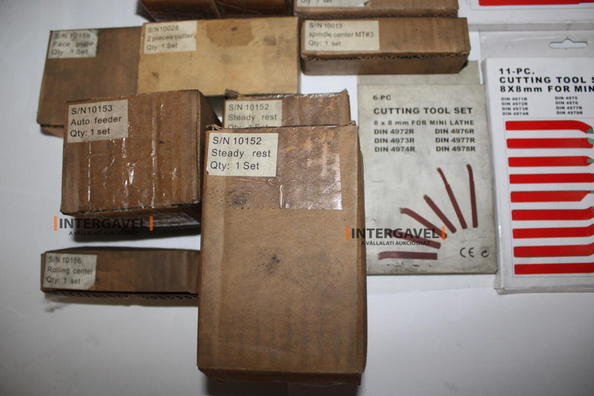 Vegyes eszterga alkatrészek 3