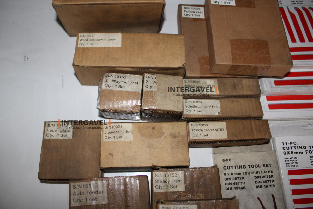 Vegyes eszterga alkatrészek 5