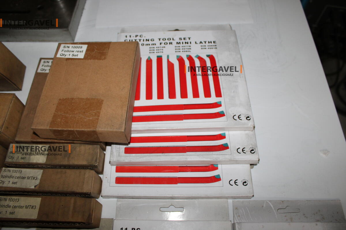 Vegyes eszterga alkatrészek 7