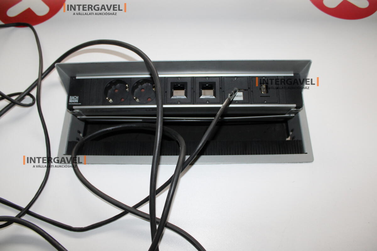 Tárgyalóasztalok 4