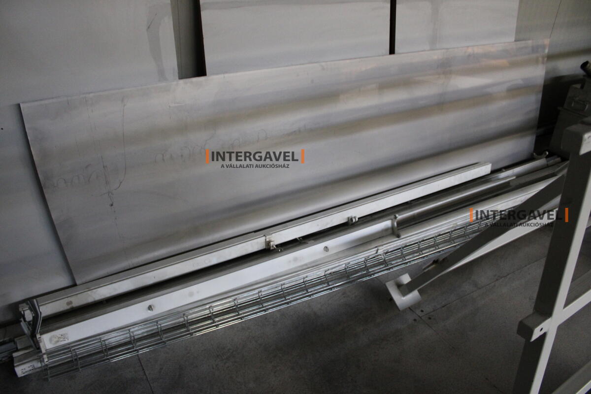 rozsdamentes lemez és vaslemez