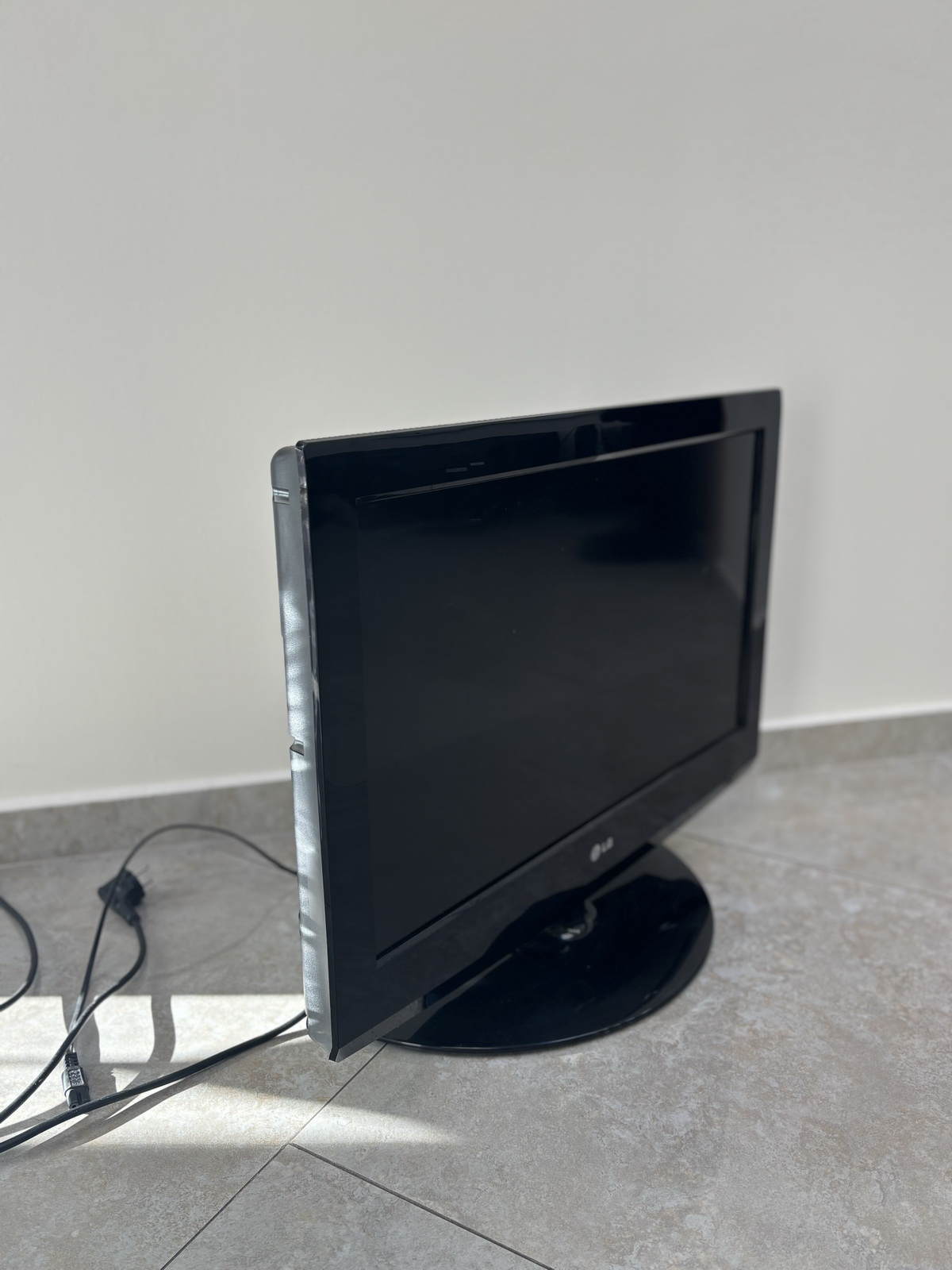 Televízió (LG 26LG300C-ZA) 6