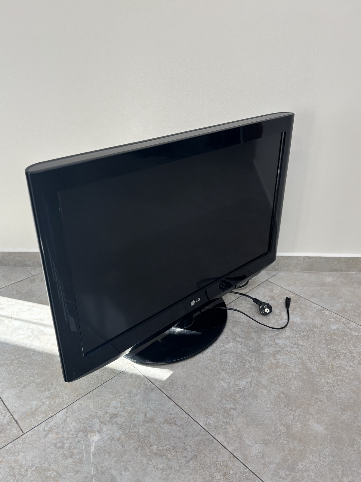 Televízió (LG 32LH200H-ZB) 6