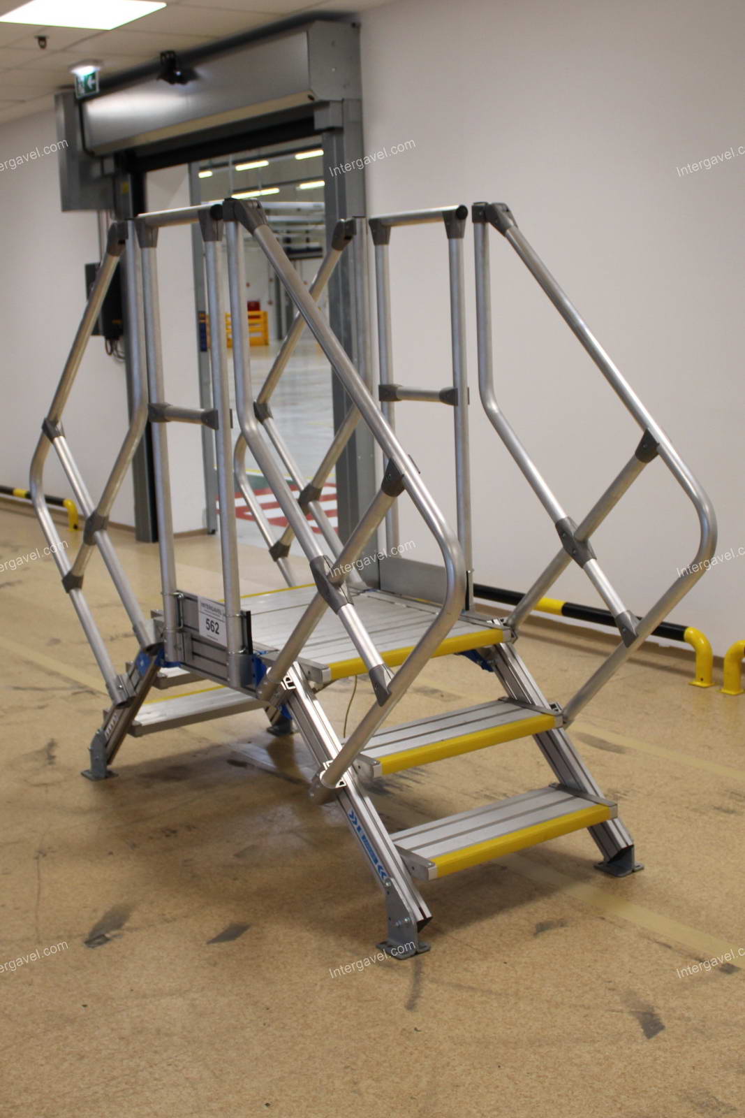 Átjáró lépcső, dobogó - Zarges 3