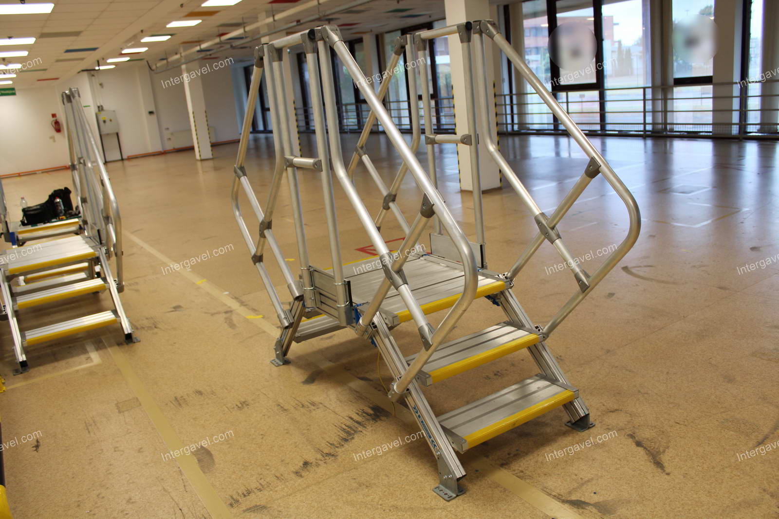 Átjáró lépcső, dobogó - Zarges 4