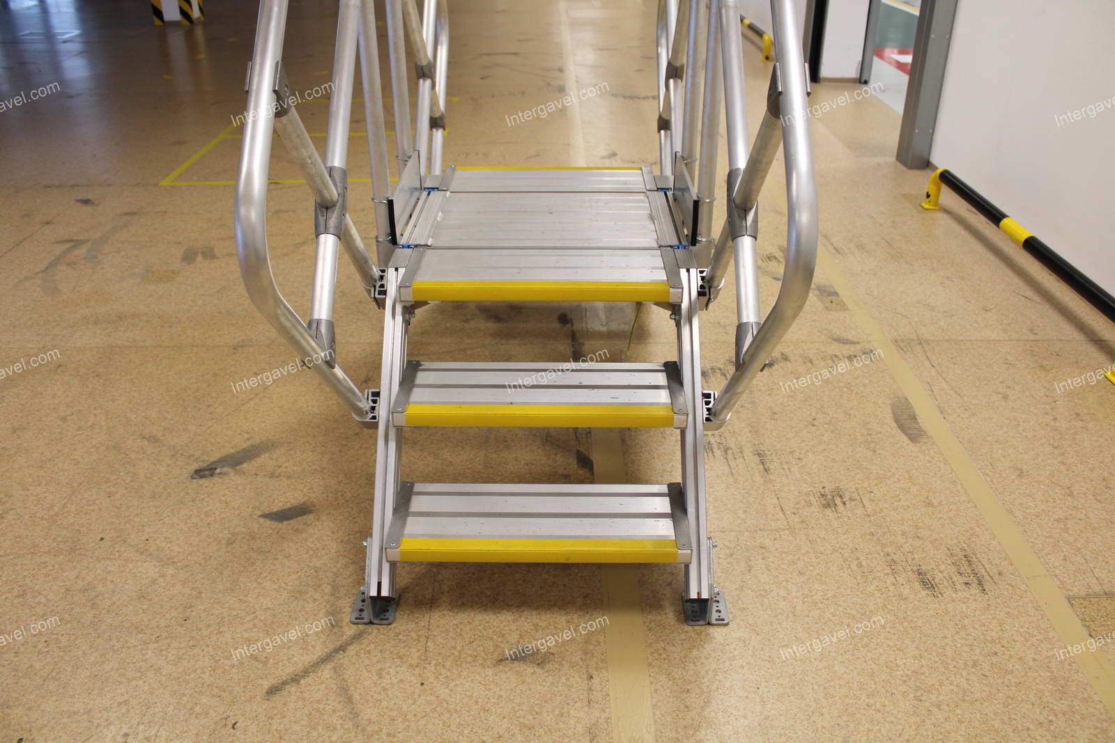 Átjáró lépcső, dobogó - Zarges 6