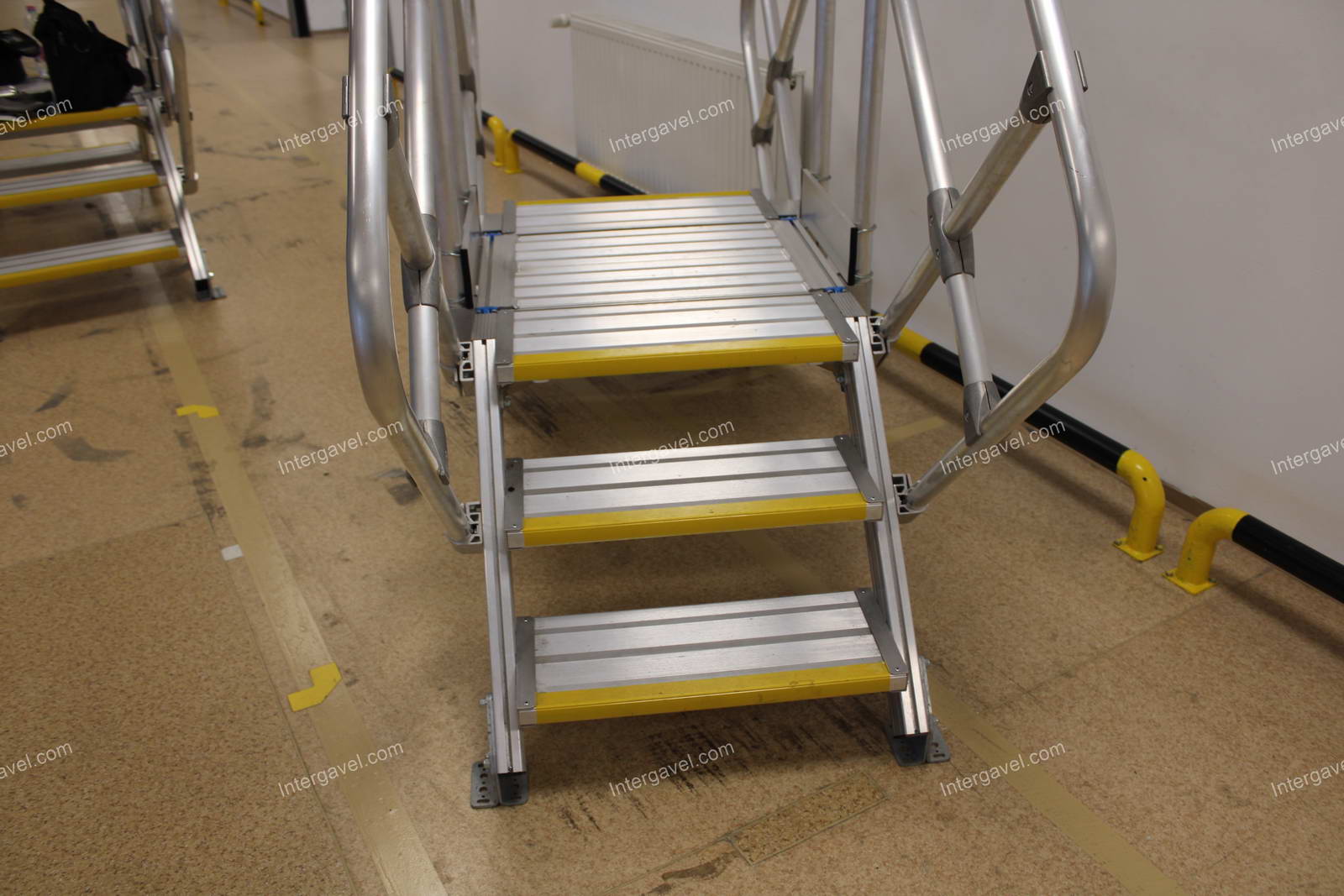 Átjáró lépcső, dobogó - Zarges 5