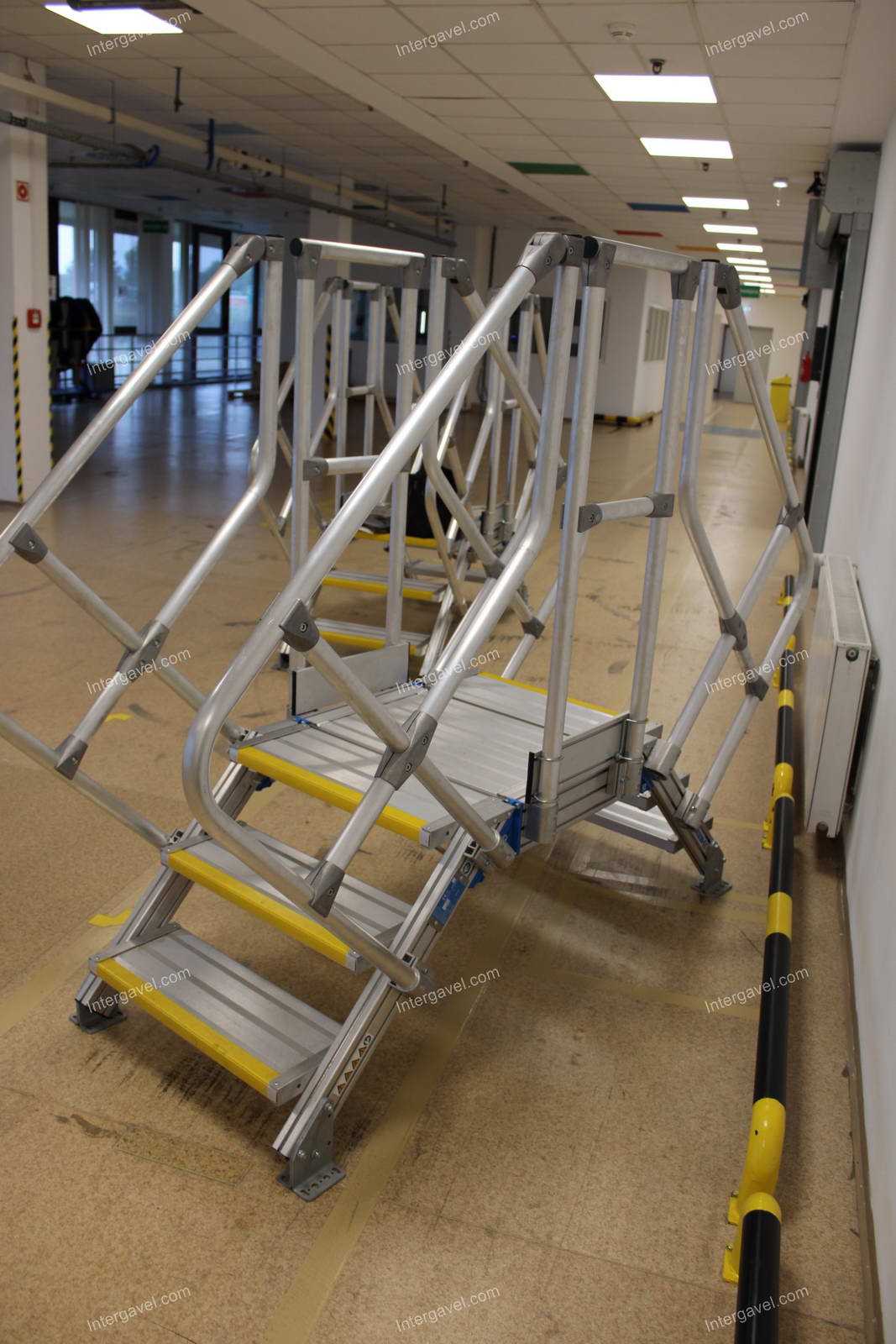 Átjáró lépcső, dobogó - Zarges 10