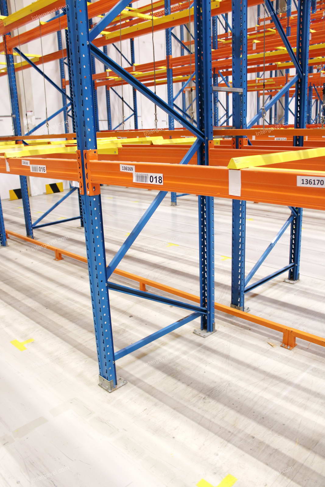 Raklapos állvány 15