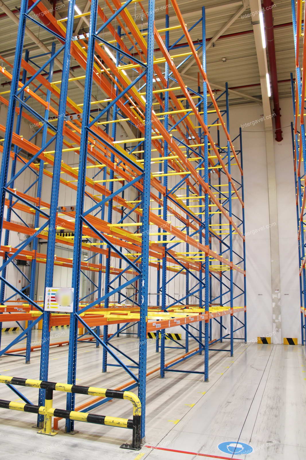 Raklapos állvány 17