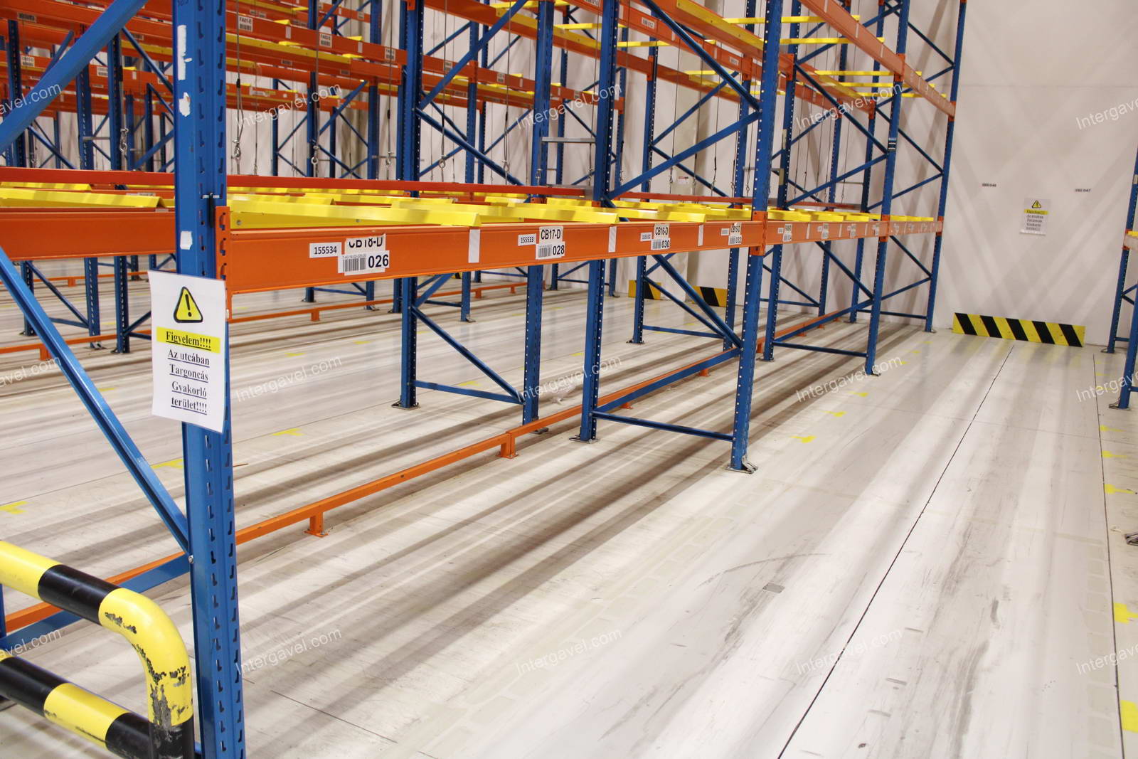 Raklapos állvány 15