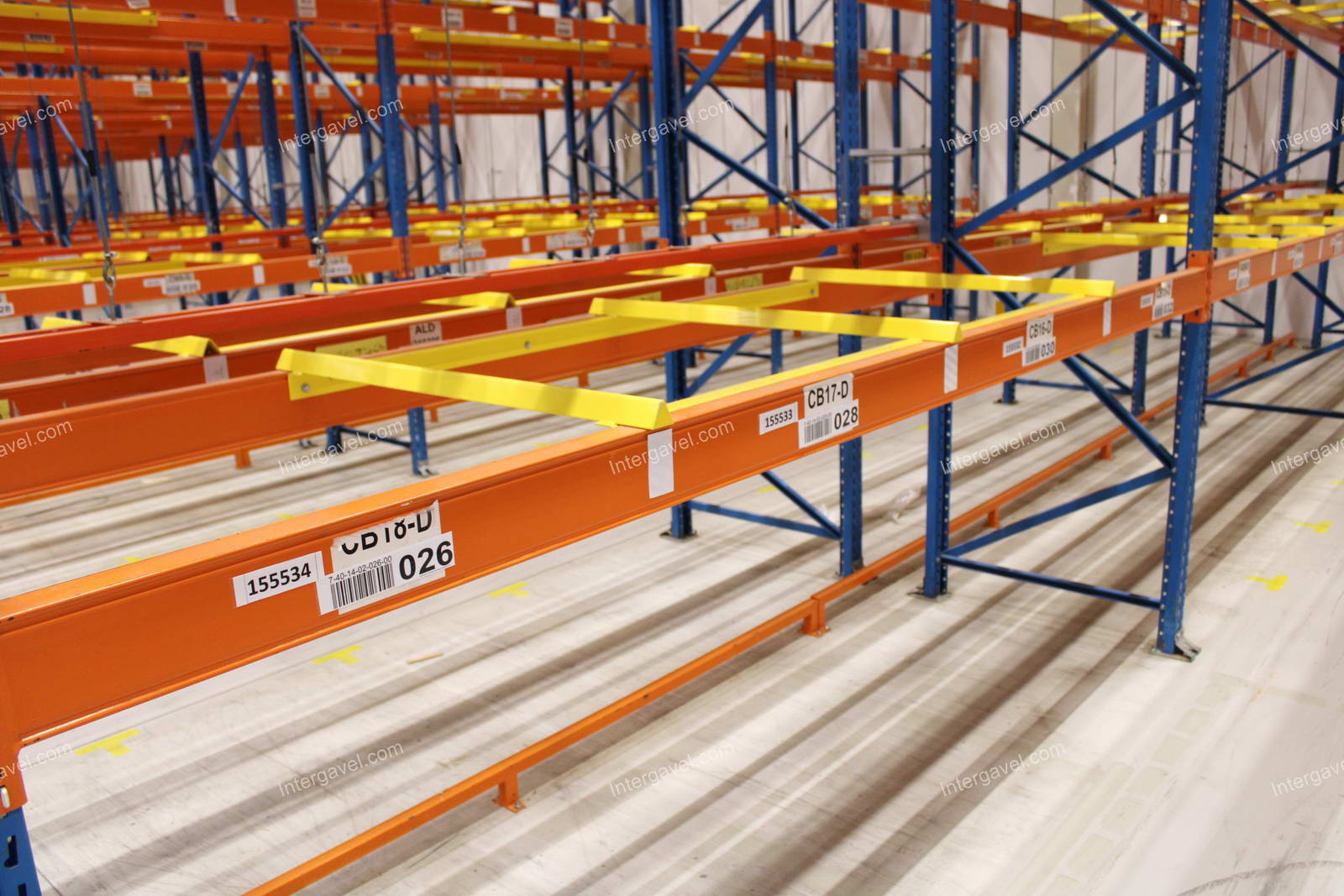 Raklapos állvány 16