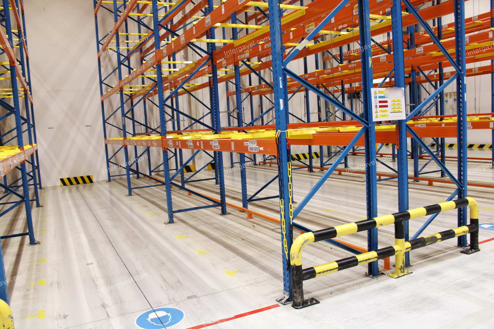 Raklapos állvány 27