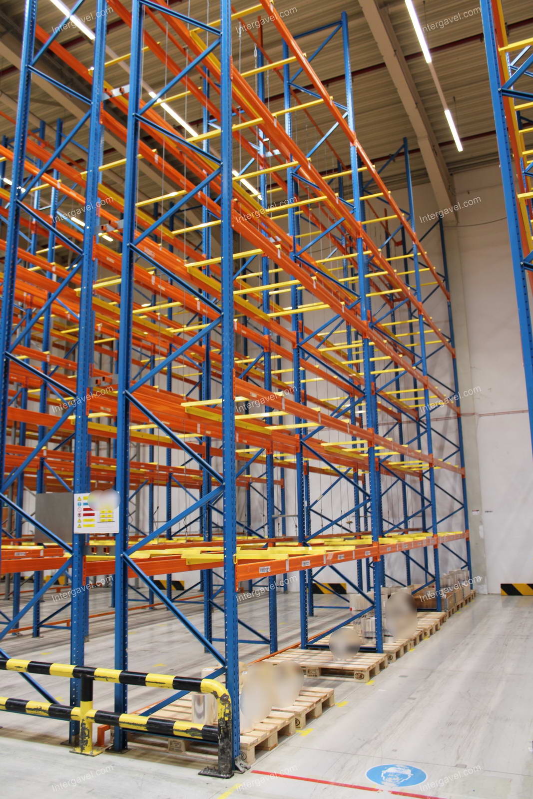 Raklapos állvány 16