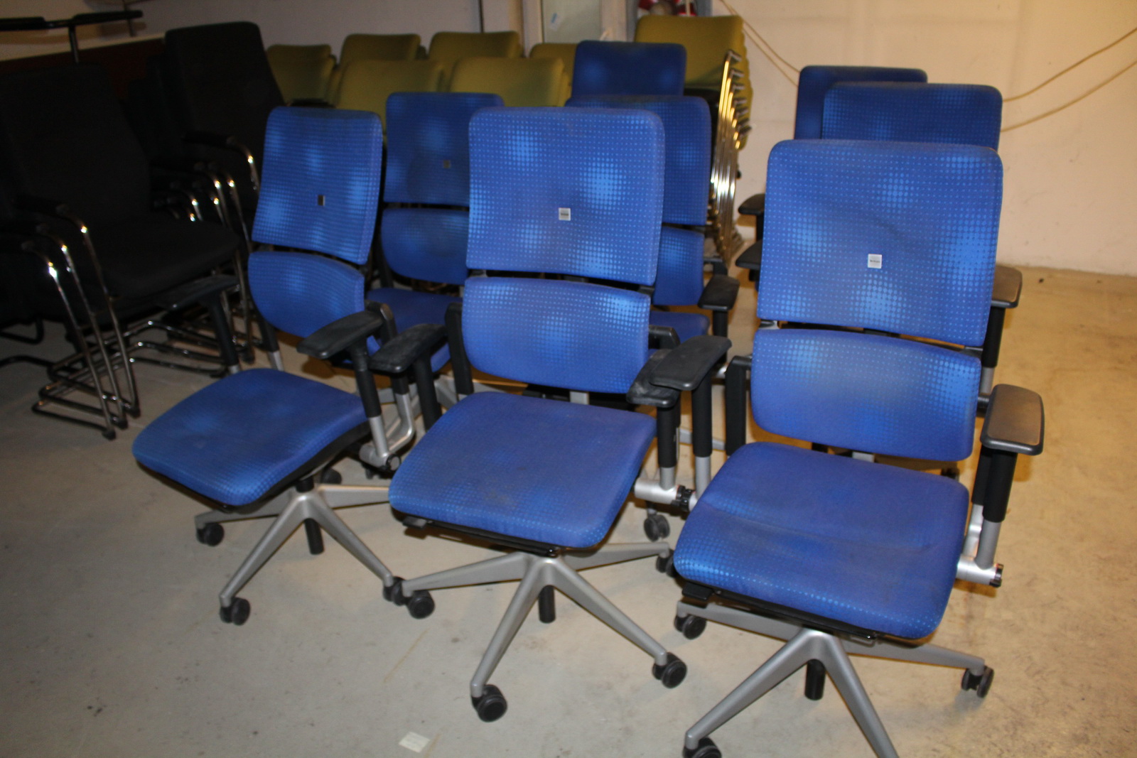 Irodai szék (kék) 2