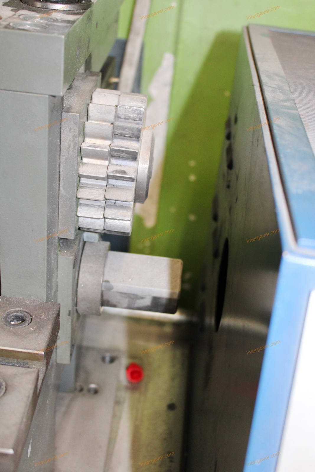 Kovácsoló berendezés 8