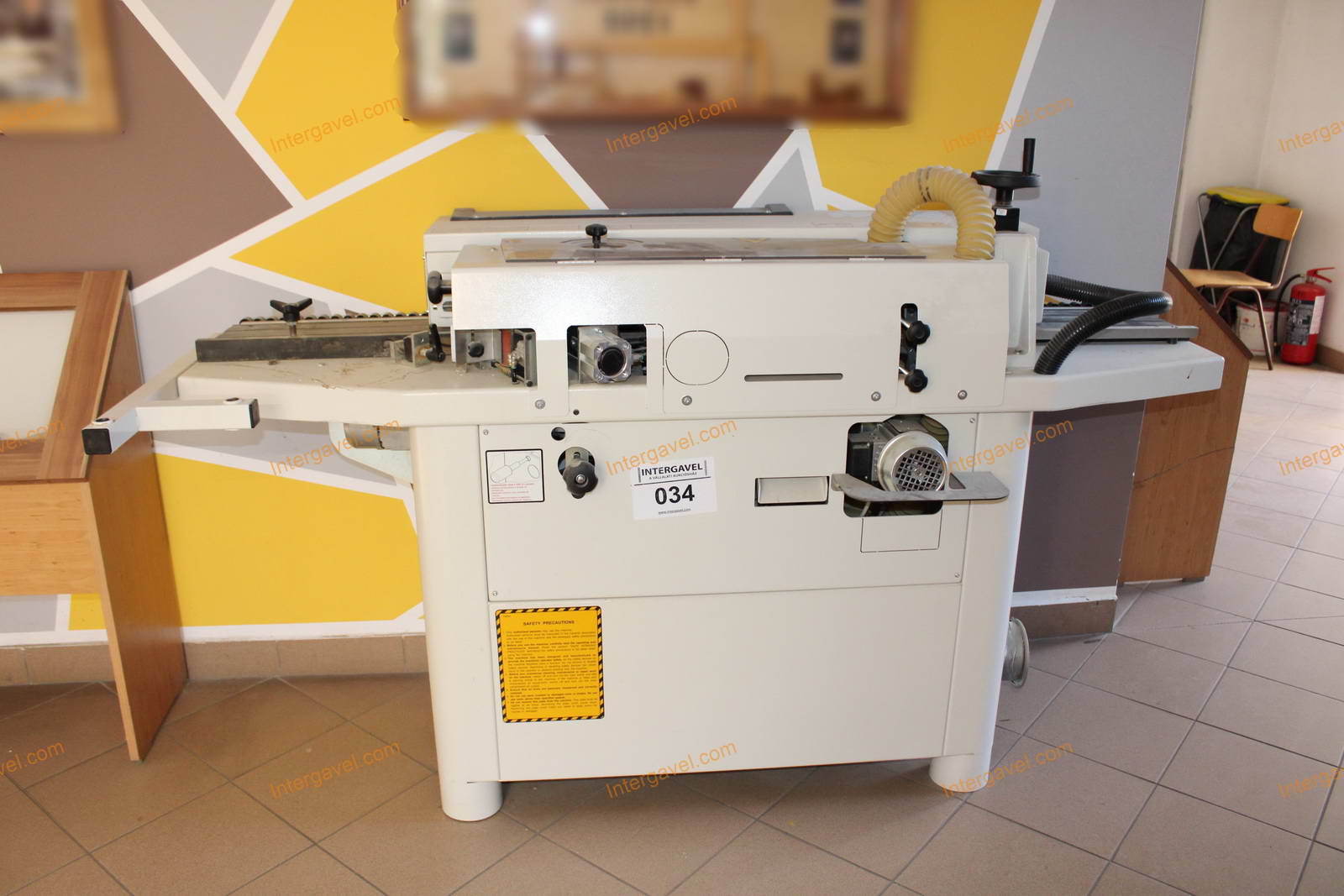 Élzáró gép - SCM, B02 / ME20 