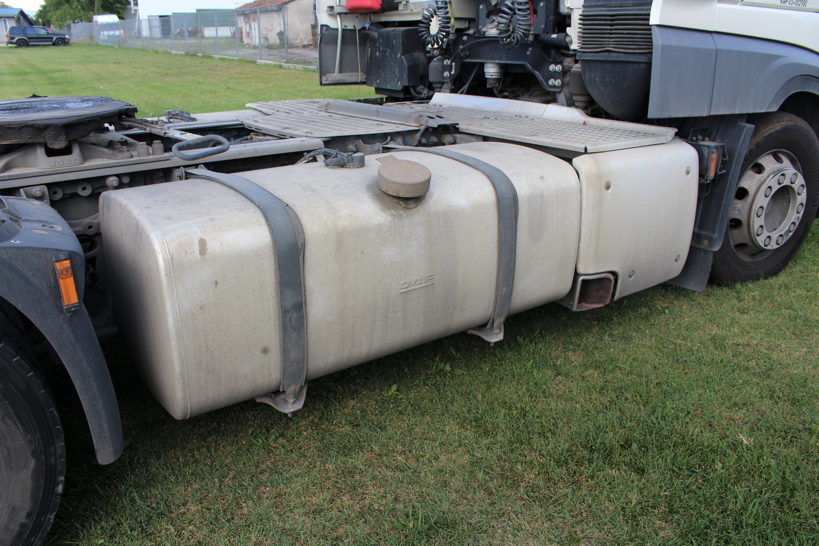 Nyergesvontató-DAF XF480FT 10