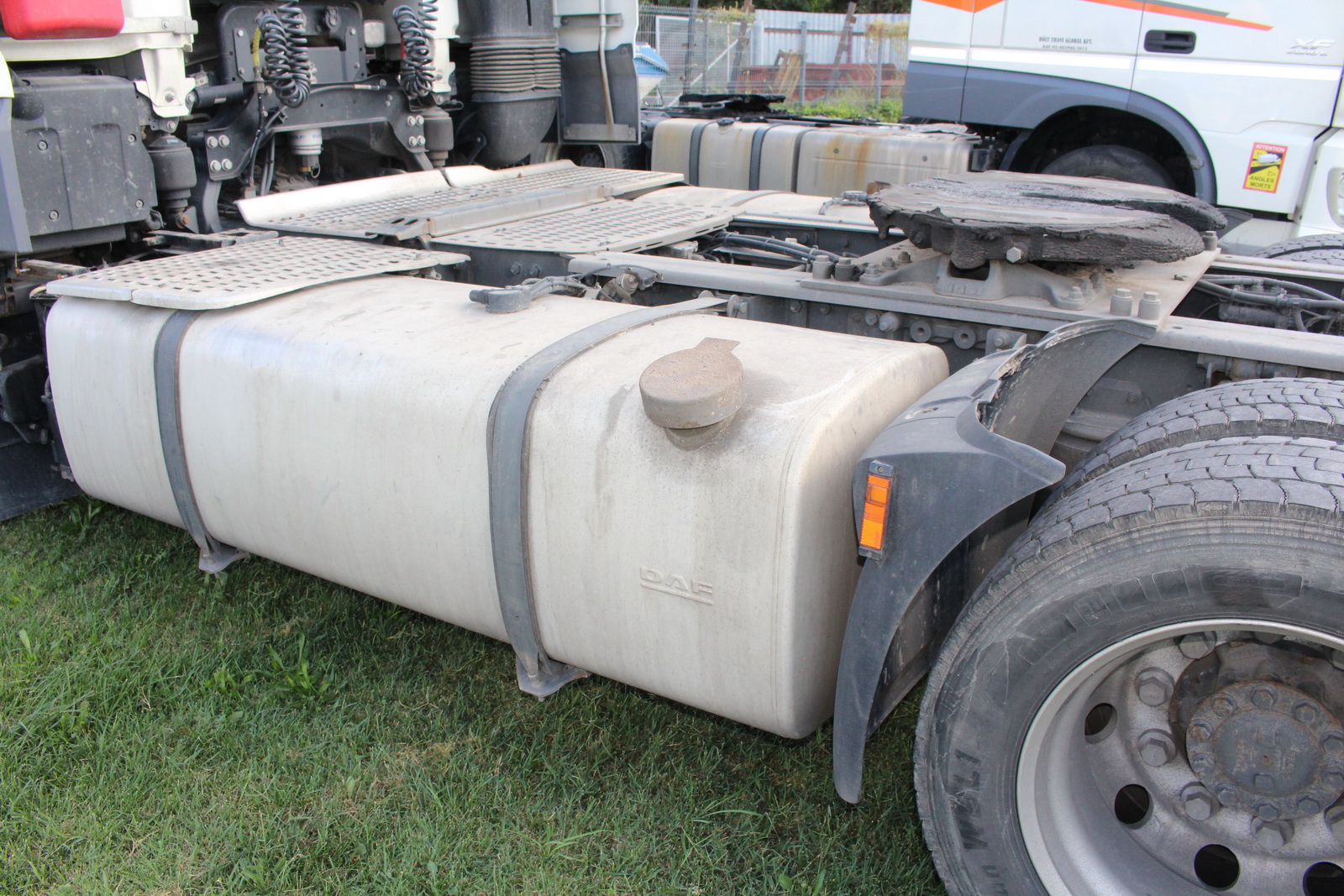 Nyergesvontató-DAF XF480FT 11