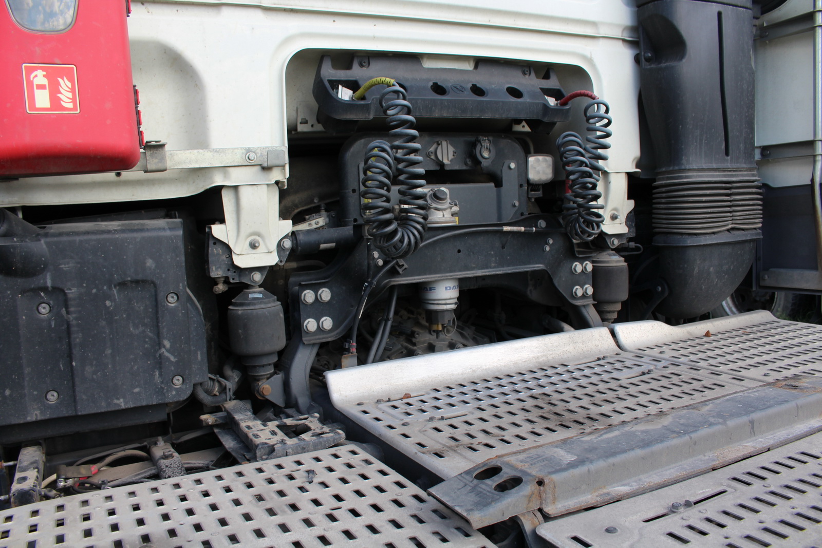 Nyergesvontató-DAF XF480FT 12