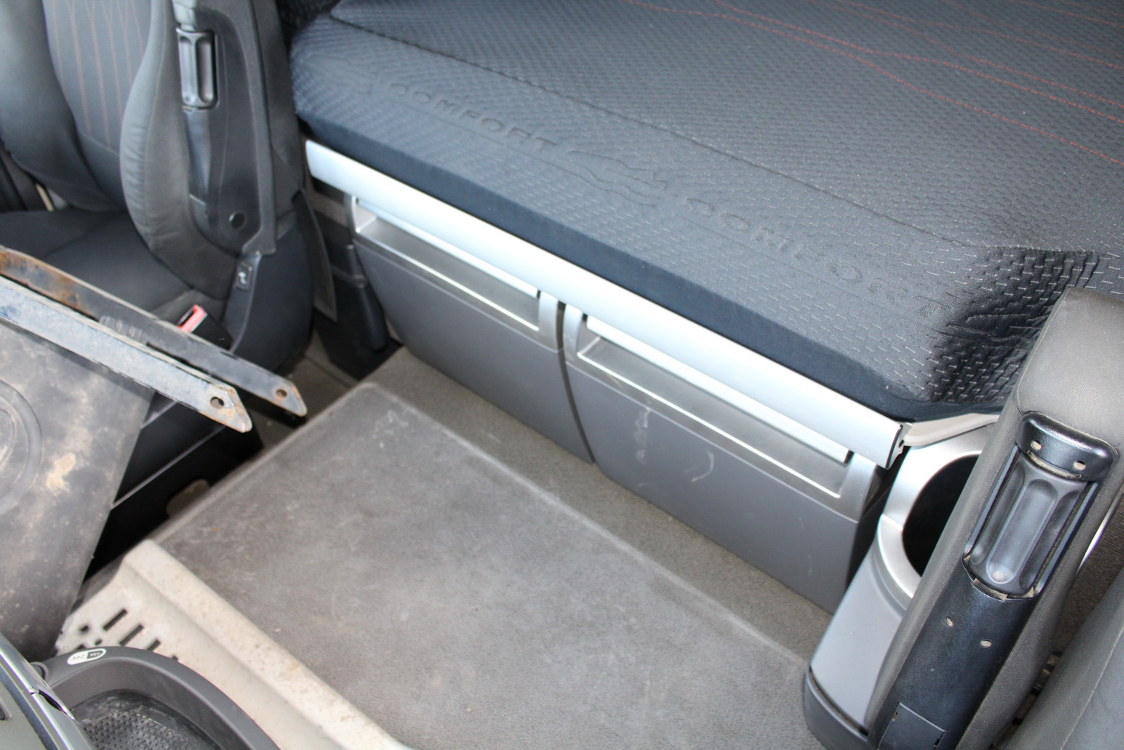 Nyergesvontató-DAF XF480FT 26