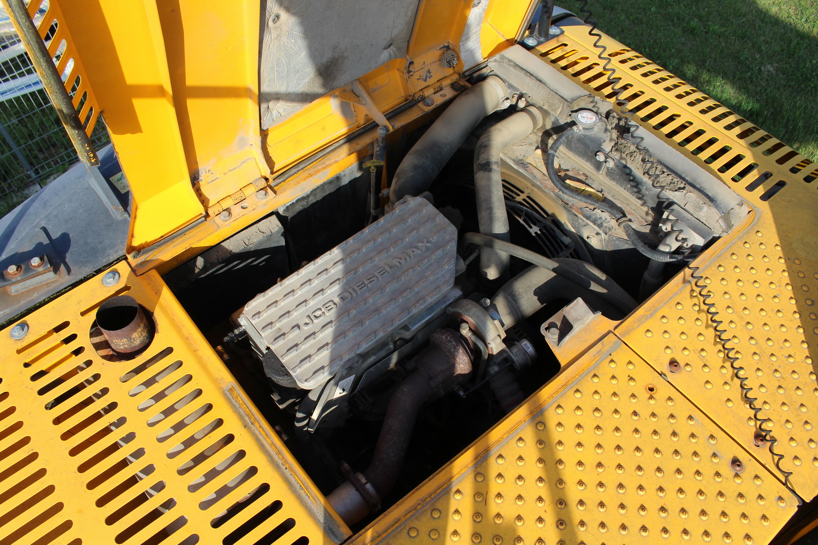 Gumikerekes kotró- JCB JS160W 18