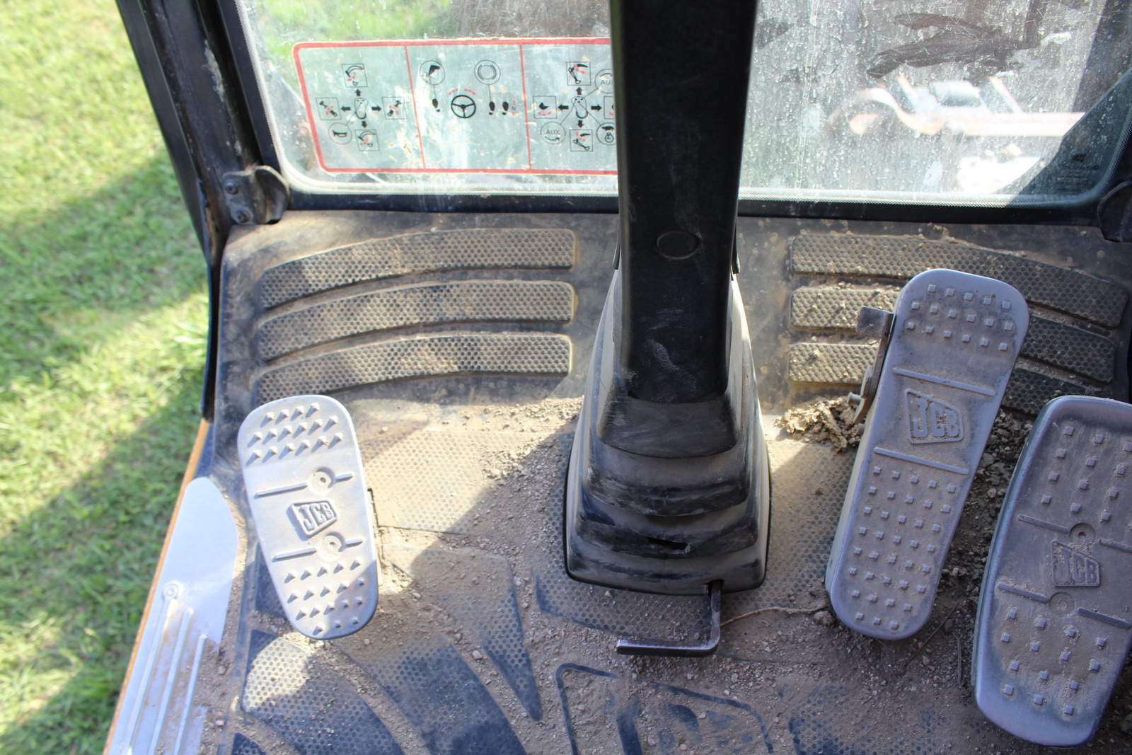 Gumikerekes kotró- JCB JS160W 22