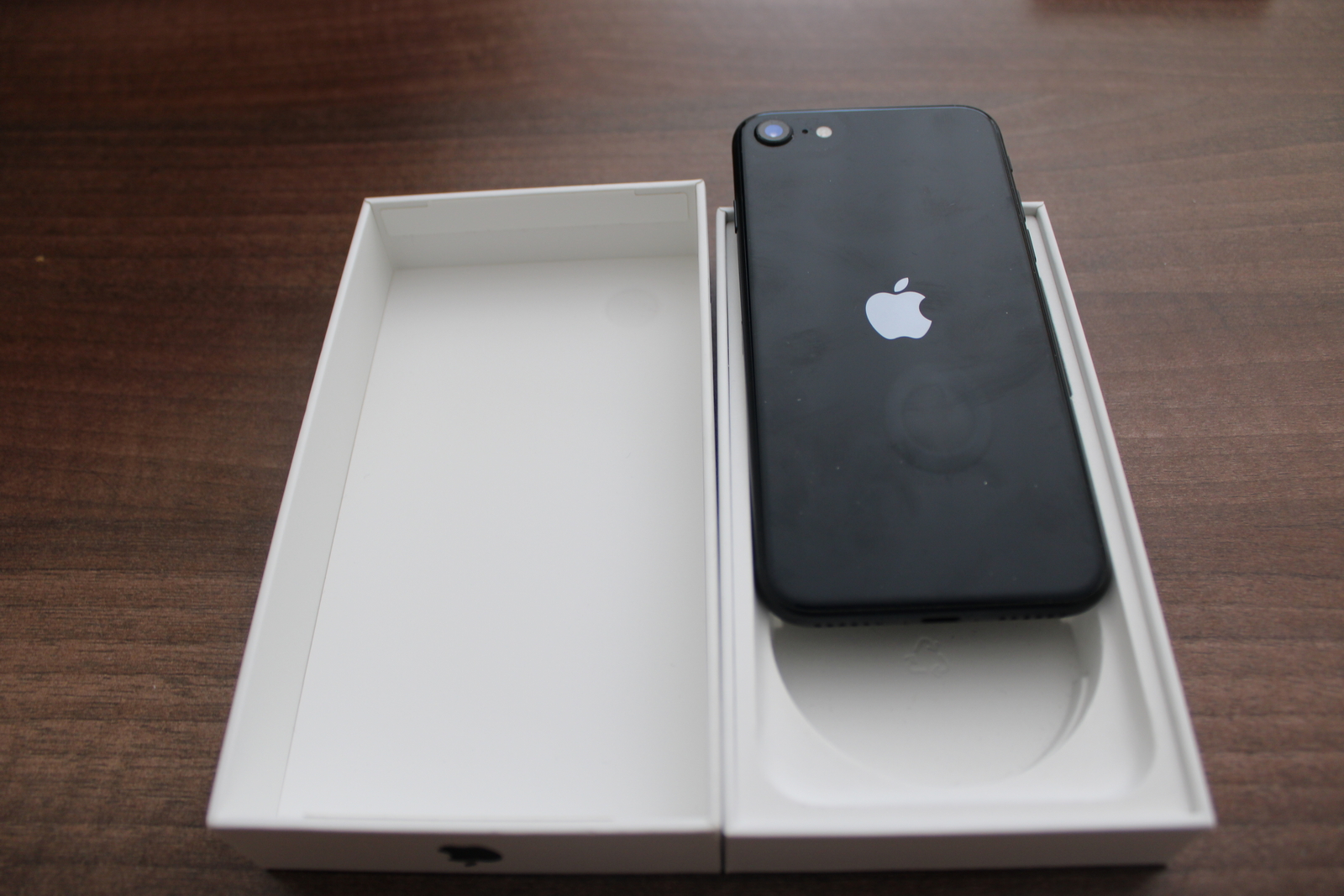 Iphone SE(2022) 128 GB 2