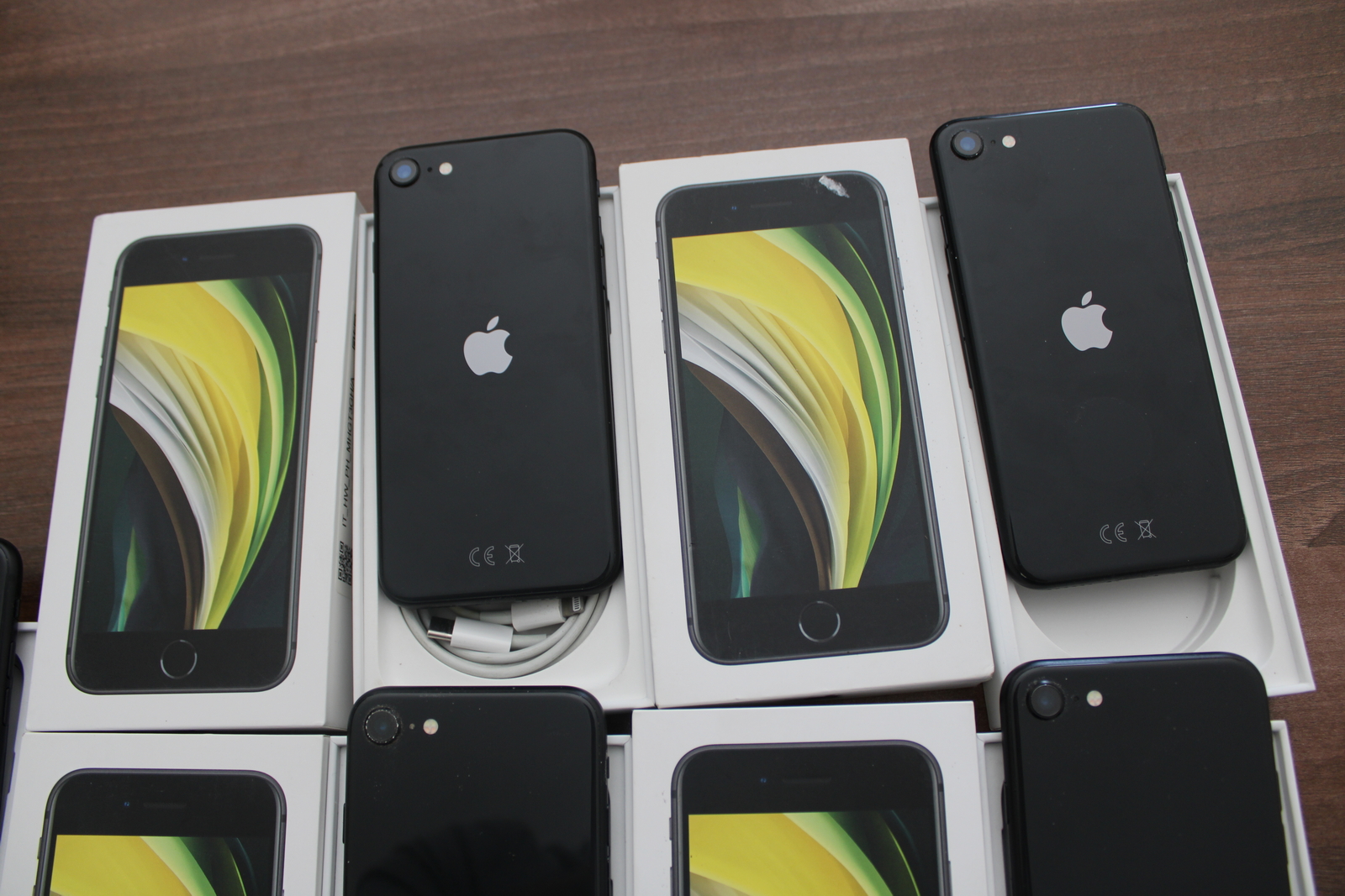 Iphone SE(2020) 128 GB 7