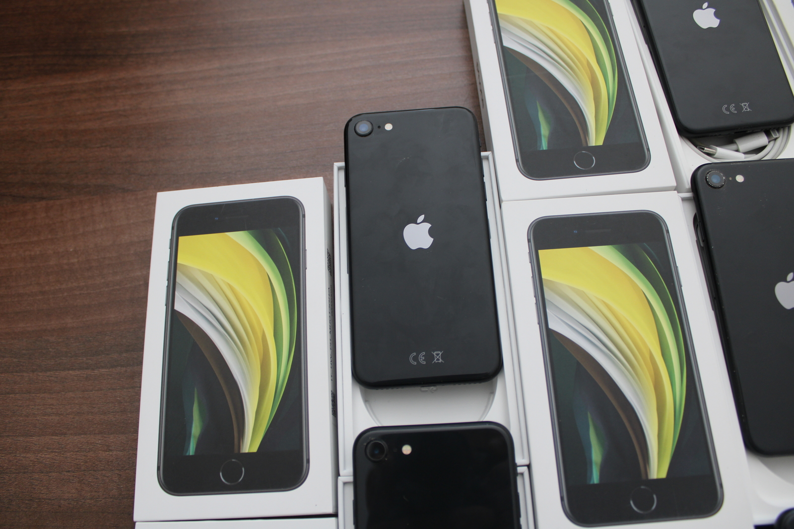 Iphone SE(2020) 128 GB 10