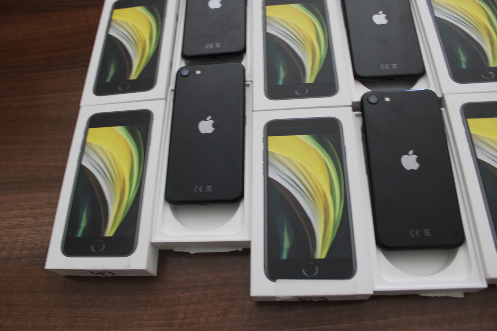 Iphone SE(2020) 128 GB 11